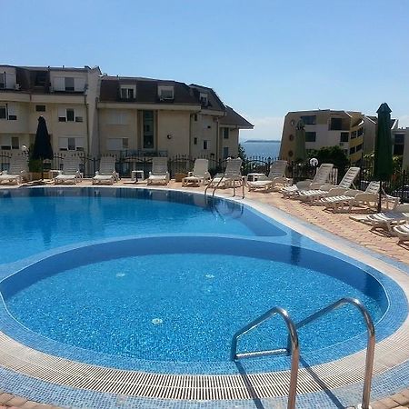 Apartments In Complex Chateau Nessebar Sveti Vlas Eksteriør billede