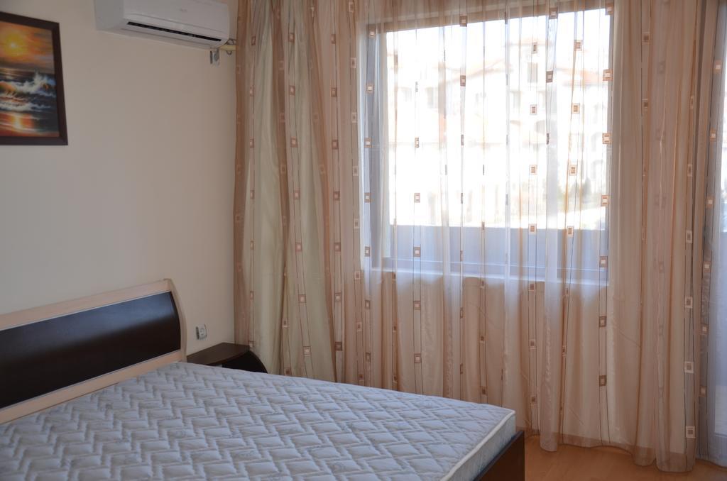 Apartments In Complex Chateau Nessebar Sveti Vlas Eksteriør billede