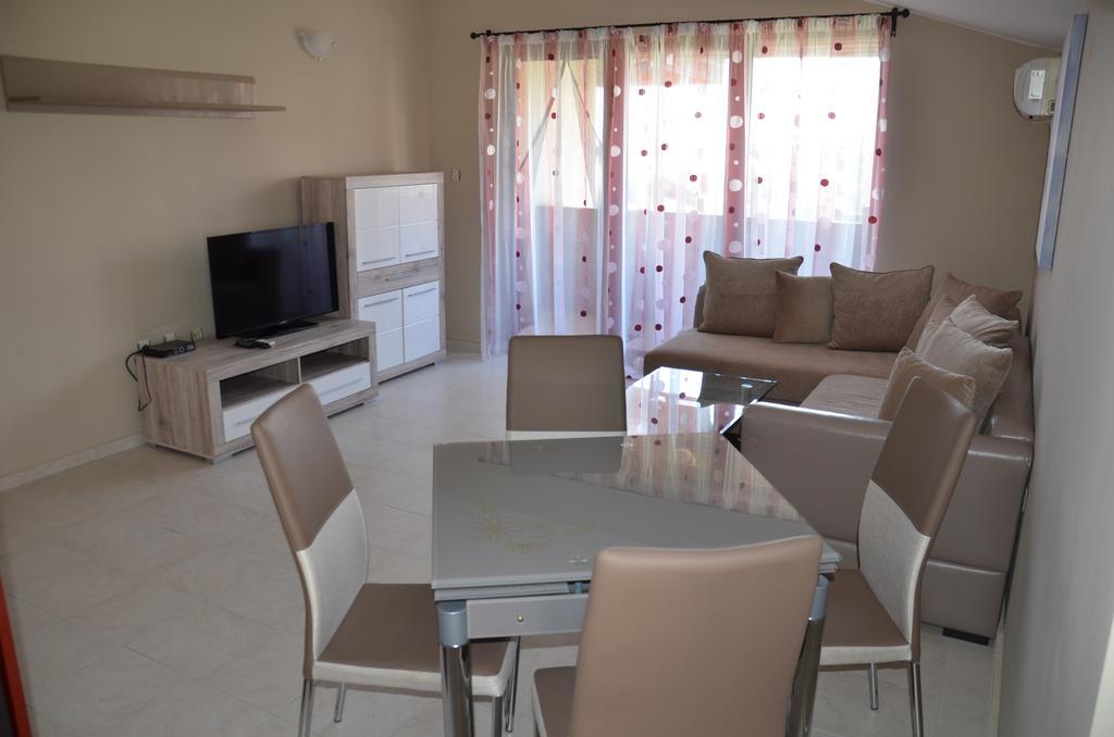 Apartments In Complex Chateau Nessebar Sveti Vlas Eksteriør billede