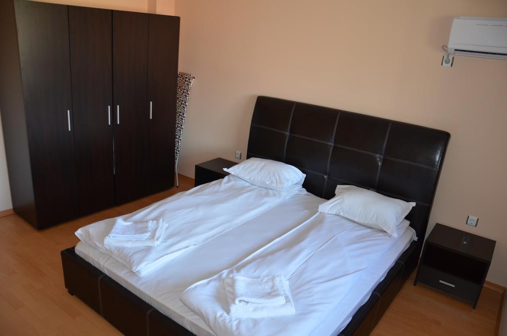 Apartments In Complex Chateau Nessebar Sveti Vlas Eksteriør billede