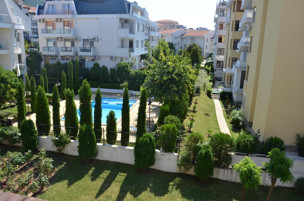 Apartments In Complex Chateau Nessebar Sveti Vlas Eksteriør billede