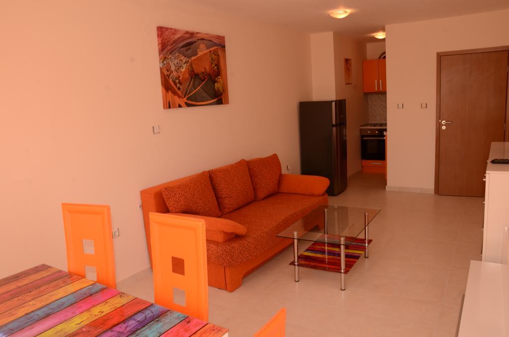 Apartments In Complex Chateau Nessebar Sveti Vlas Eksteriør billede