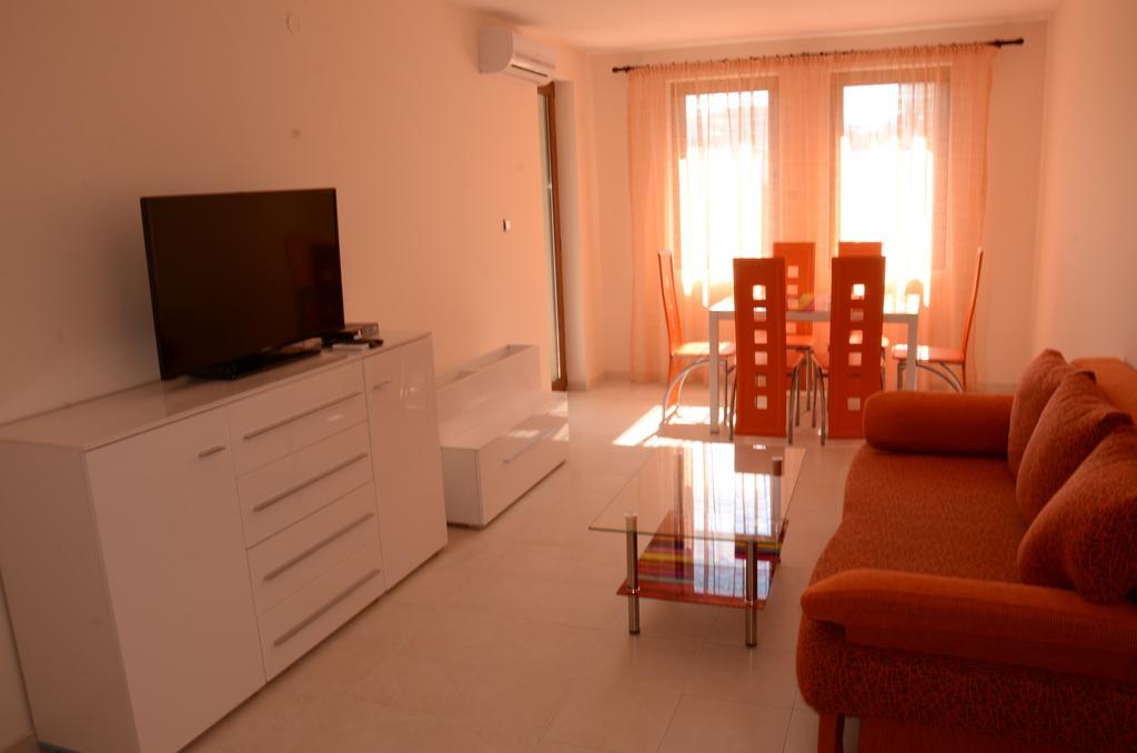 Apartments In Complex Chateau Nessebar Sveti Vlas Eksteriør billede