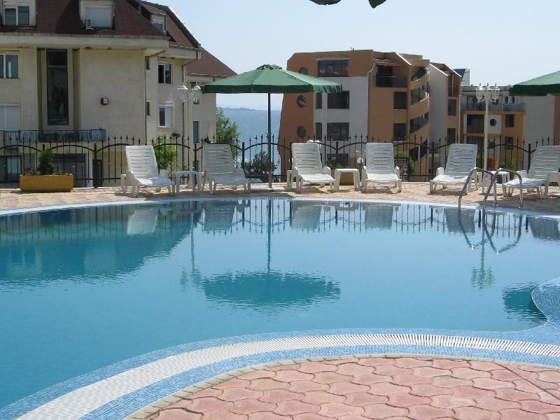 Apartments In Complex Chateau Nessebar Sveti Vlas Eksteriør billede