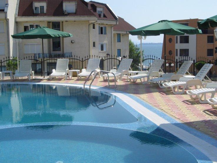 Apartments In Complex Chateau Nessebar Sveti Vlas Eksteriør billede